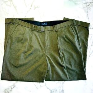Dockers‎ Pleated Relaxed Fit Slacks, Men's Size 42X30